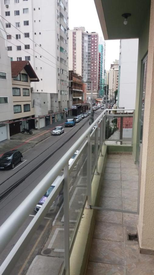 Apartamento No Centro - 1 บัลเนอาริโอ กังโบริว ภายนอก รูปภาพ